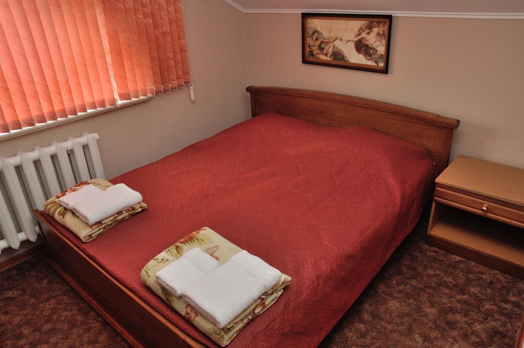 Zolota Pidkova Bed & Breakfast โคเวล ภายนอก รูปภาพ