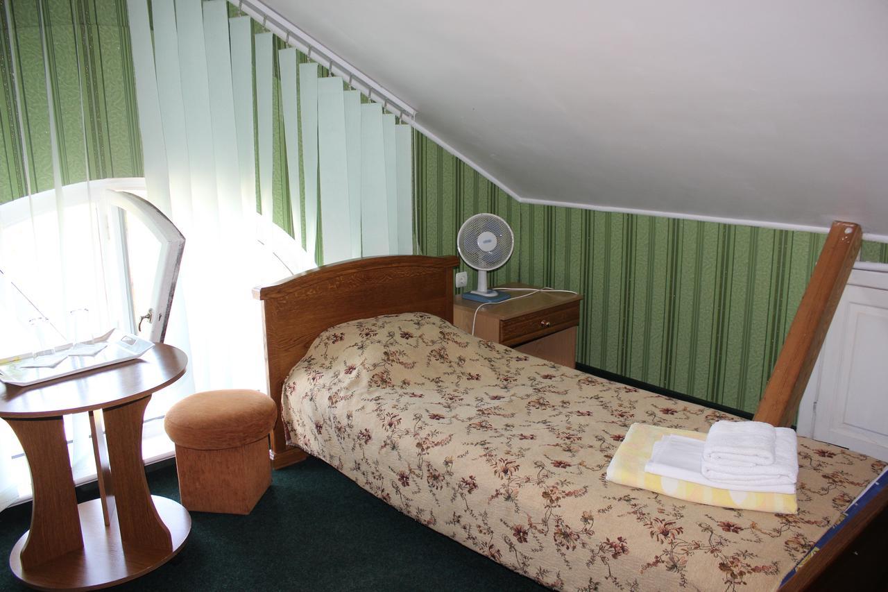 Zolota Pidkova Bed & Breakfast โคเวล ภายนอก รูปภาพ
