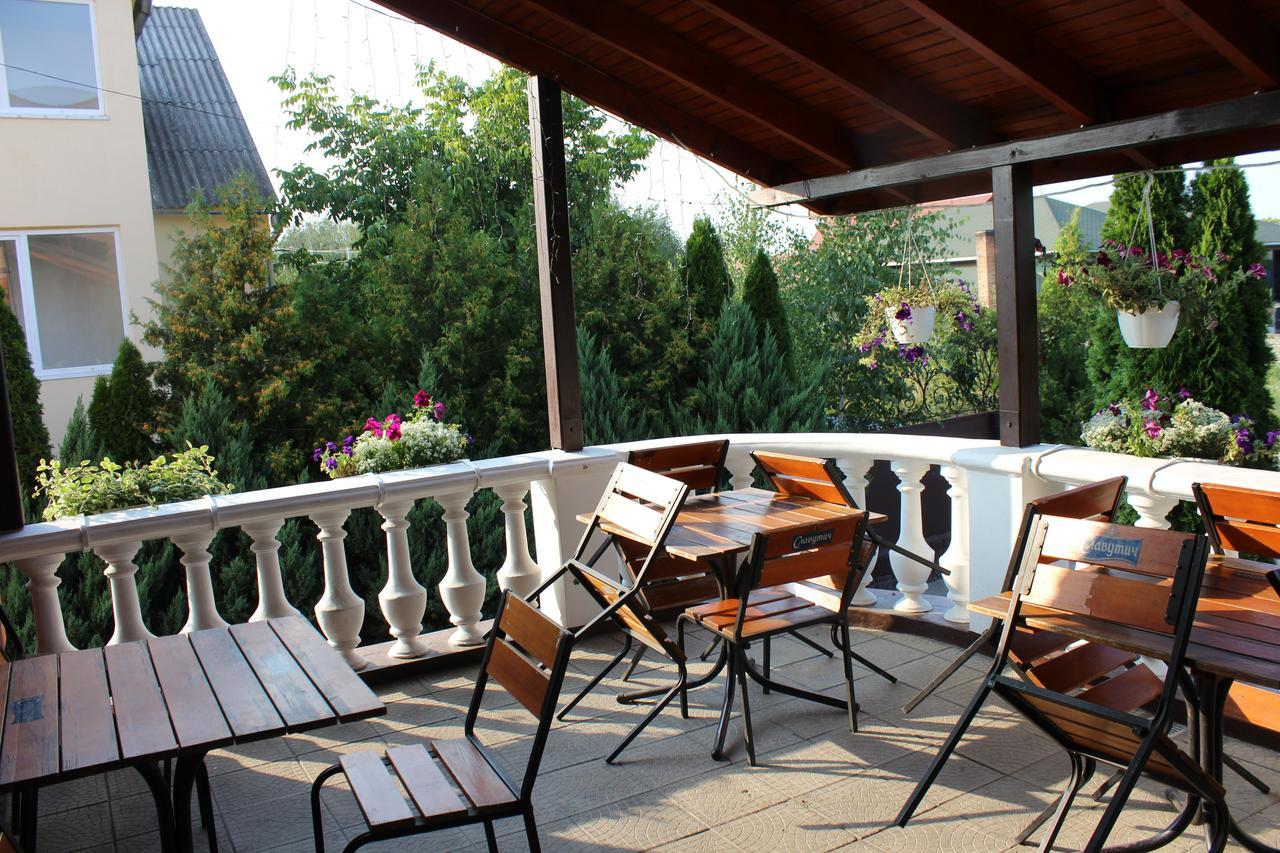 Zolota Pidkova Bed & Breakfast โคเวล ภายนอก รูปภาพ
