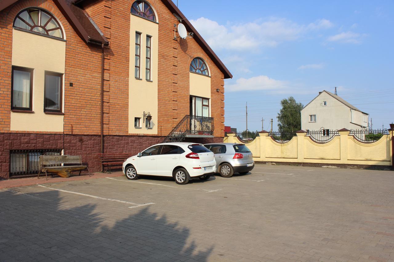 Zolota Pidkova Bed & Breakfast โคเวล ภายนอก รูปภาพ