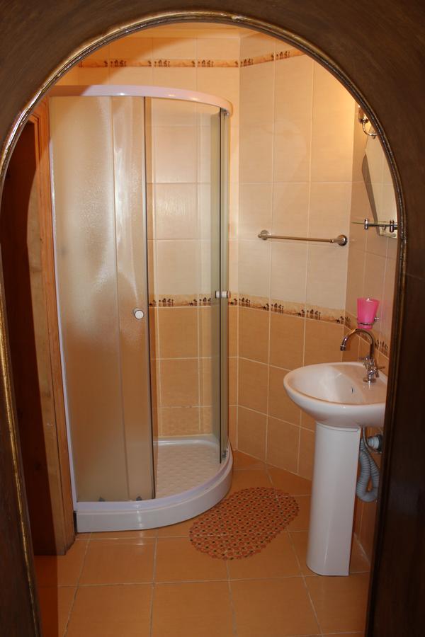 Zolota Pidkova Bed & Breakfast โคเวล ภายนอก รูปภาพ