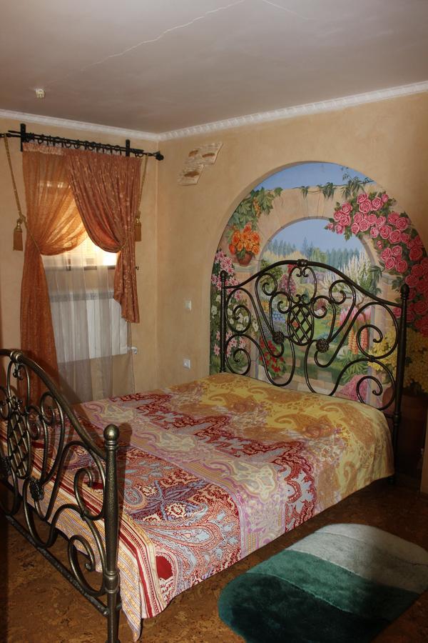 Zolota Pidkova Bed & Breakfast โคเวล ภายนอก รูปภาพ